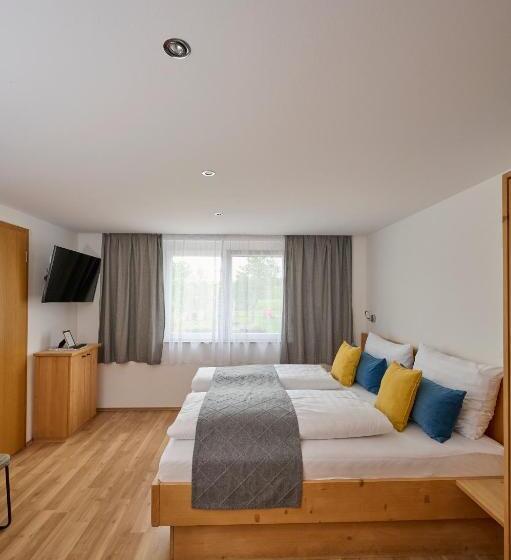 Апартаменты 1 Спальня Нижний Этаж, Laudach Inn