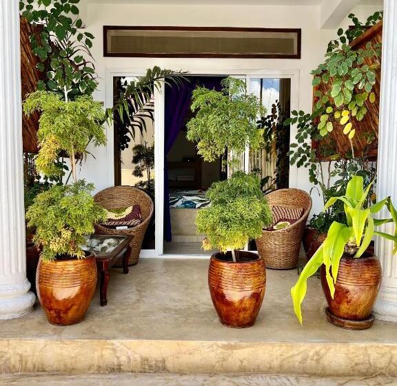 اتاق استاندارد, Gadea Boutique Hotel& Gadea Garden Italian Restaurant
