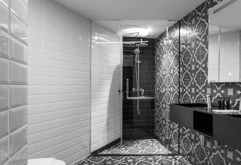 디럭스 룸, Loop On Leith Hotel Penang
