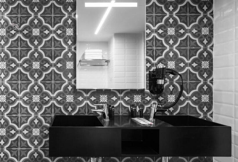 프리미엄 룸, Loop On Leith Hotel Penang