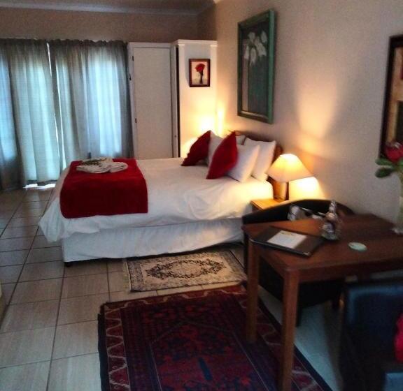 اتاق لوکس خانوادگی, His Vessel Guesthouse Clarens Fs
