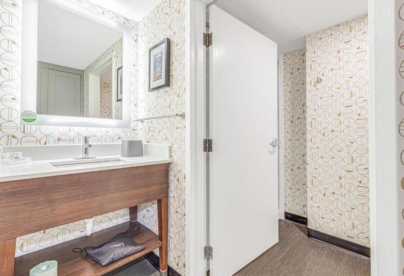 Номер Премиум, Holiday Inn Spartanburg Northwest