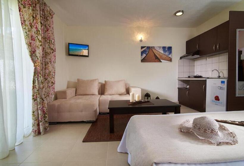 家庭工作室, Caretta Village