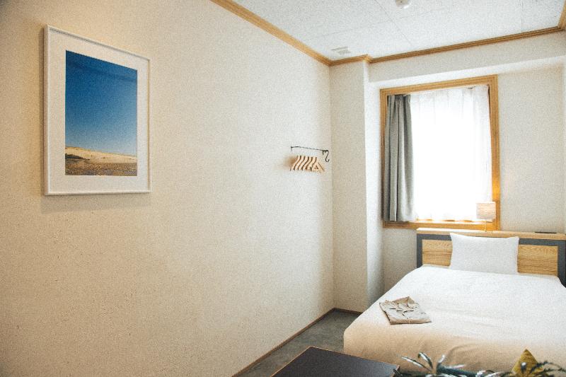 اتاق استاندارد یک تخته با سرویس بهداشتی مشترک, Noum Osaka