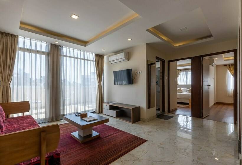 آپارتمان لوکس 1 خوابه, Sarovar Residency Serviced Apartment