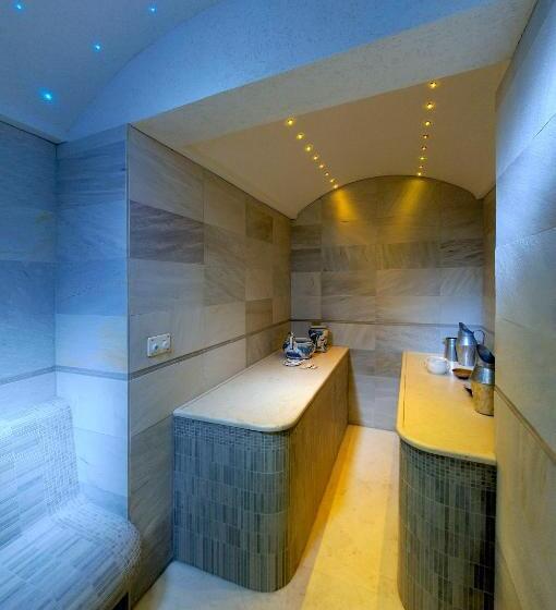 Suite Supérieure, Mitodea  Residenza D Epoca