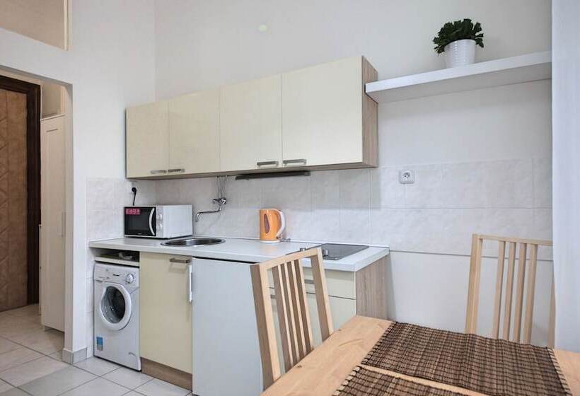 آپارتمان سوپریور 1 خوابه, Angel City Apartments