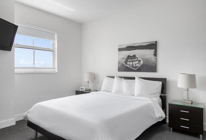 2 Bedroom Suite with Balcony, Fortune House Hotel Suites