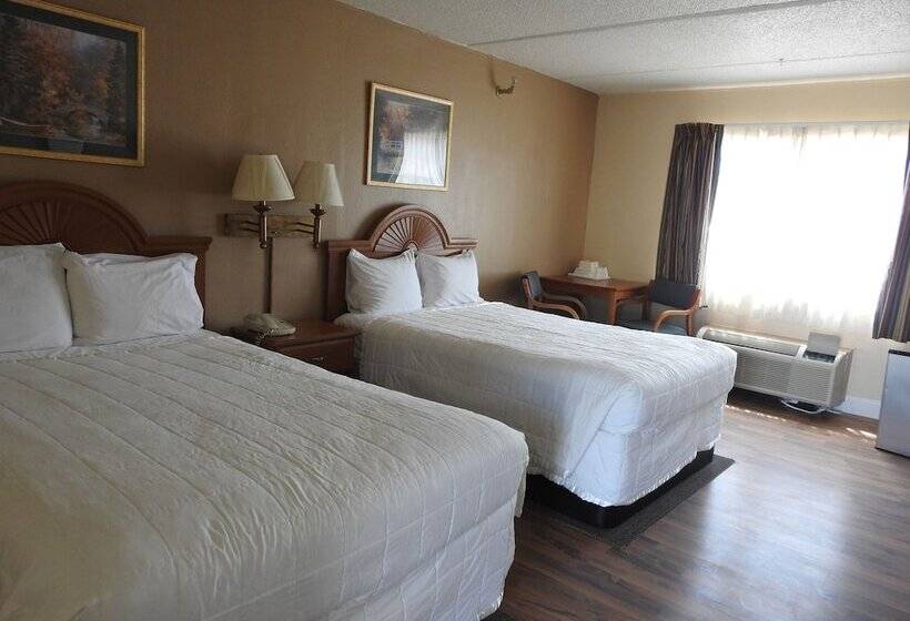 Номер Стандарт 2 Двуспальные Кровати, Relax Inn