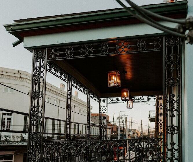 2 Bedroom Suite, The Frenchmen New Orleans By Kasa