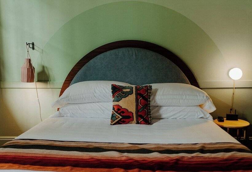 Standard Room, The Frenchmen New Orleans By Kasa