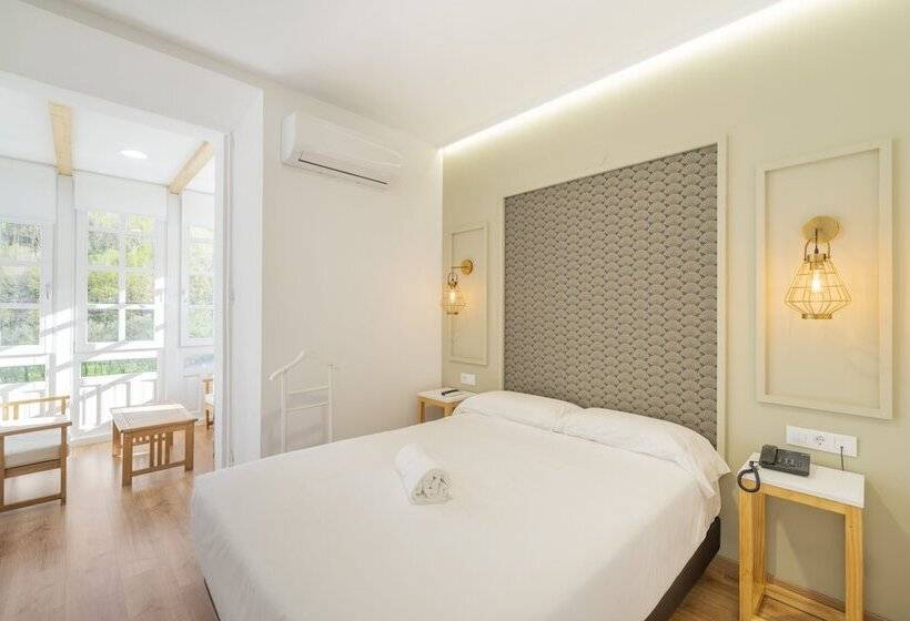 スタンダードルーム, Alda Triacastela