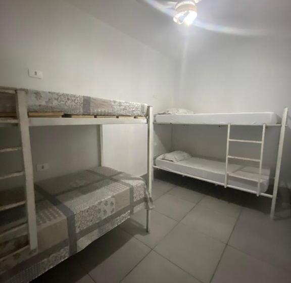 Четырехместный Номер Стандарт, Hostel Gravatá