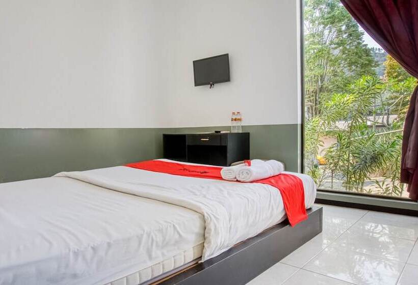 Номер Стандарт, Reddoorz Near Paralayang Batu