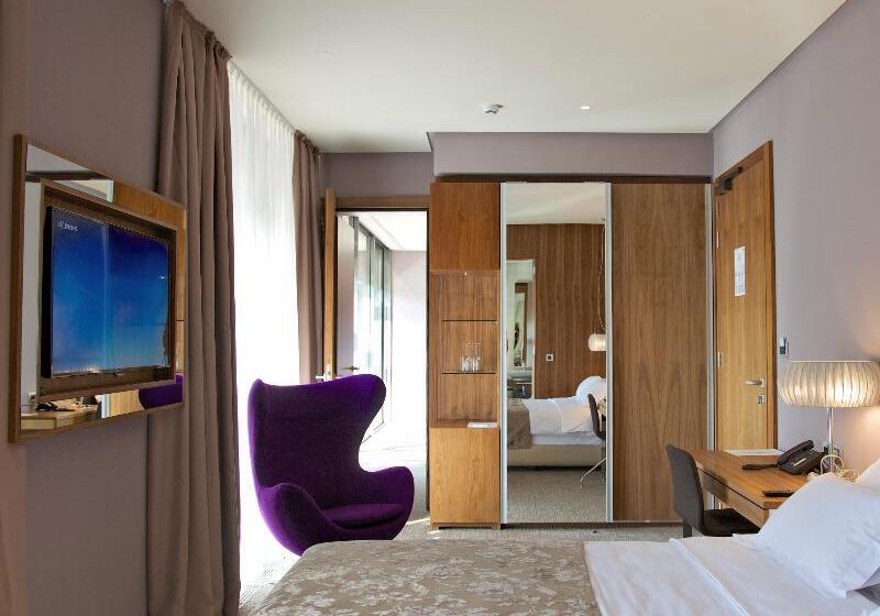 Номер Deluxe Кровать Кинг, La Quinta Inn & Suites By Wyndham Lakeway