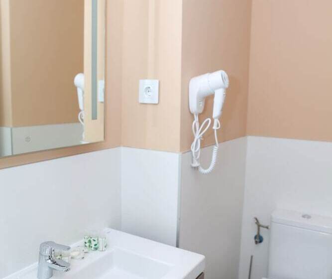 1 Bedroom Penthouse Apartment, New Point Opera