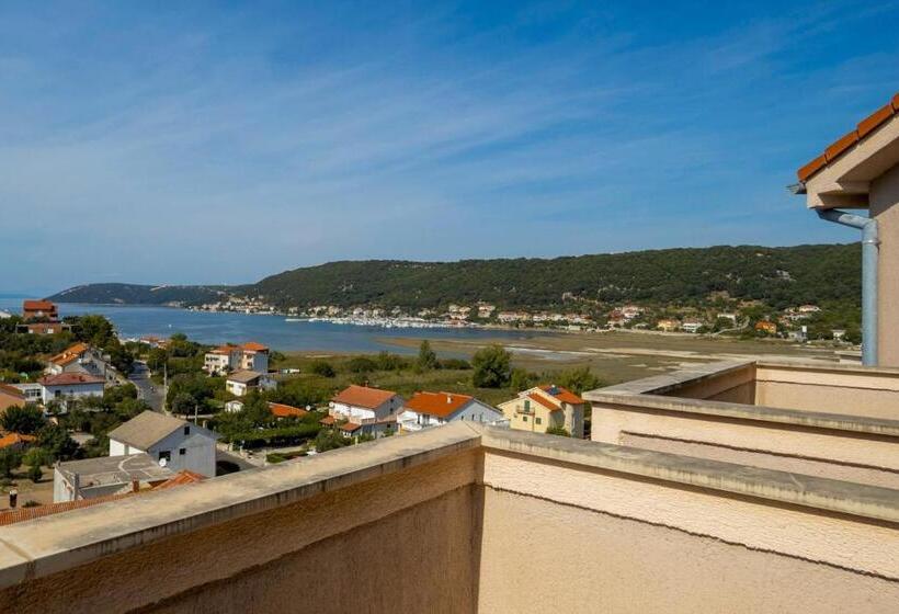 آپارتمان 1 خوابه, Apartments Lapida