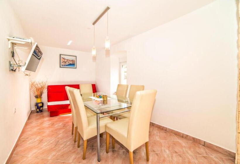 آپارتمان 1 خوابه, Apartments Salčinović
