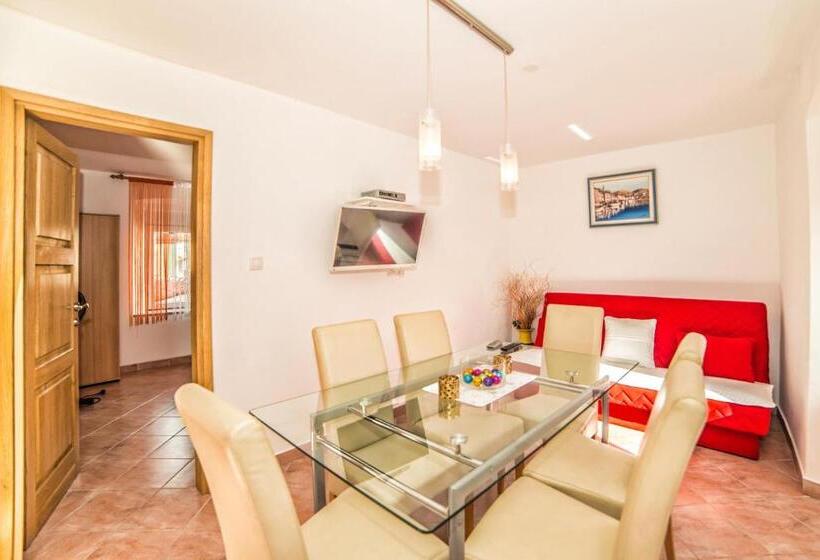 آپارتمان 1 خوابه, Apartments Salčinović