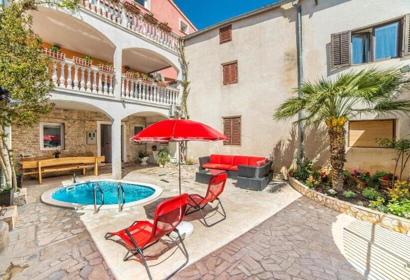 آپارتمان 1 خوابه, Apartments Salčinović