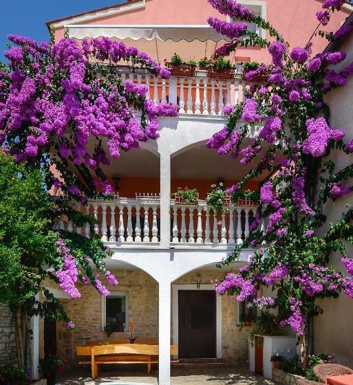 آپارتمان 1 خوابه, Apartments Salčinović