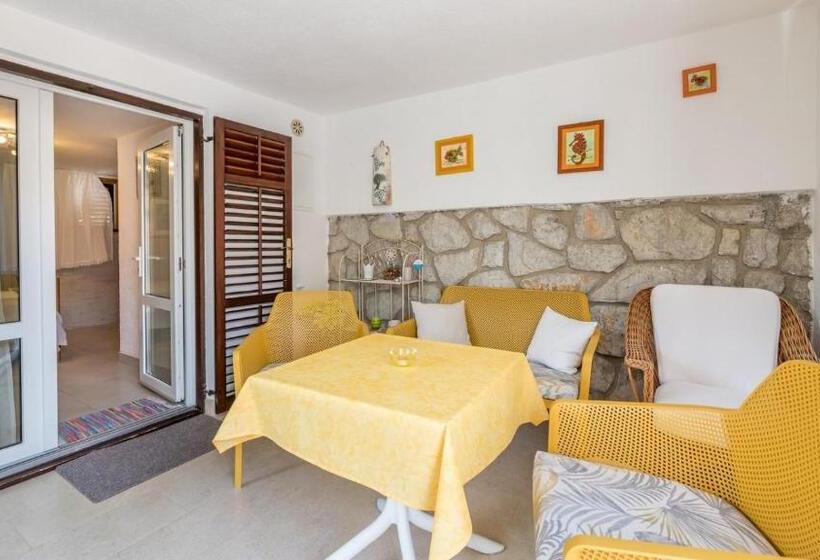 استودیو استاندارد با تراس, Villa Schober Baška