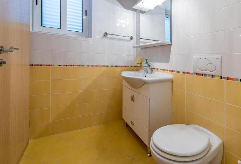 استودیو استاندارد با تراس, Villa Schober Baška