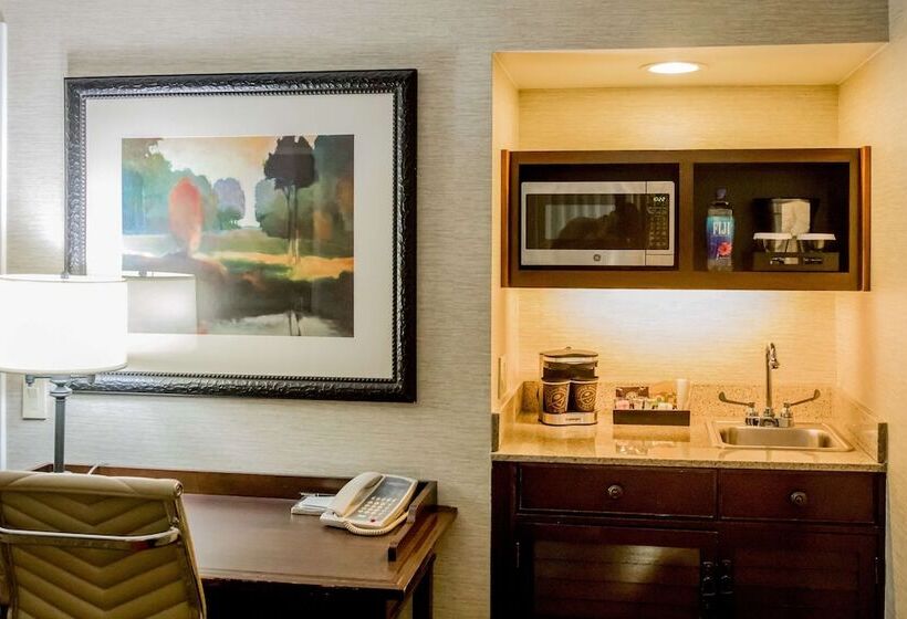 سوئیت برای معلولان, Embassy Suites By Hilton Lexington Green