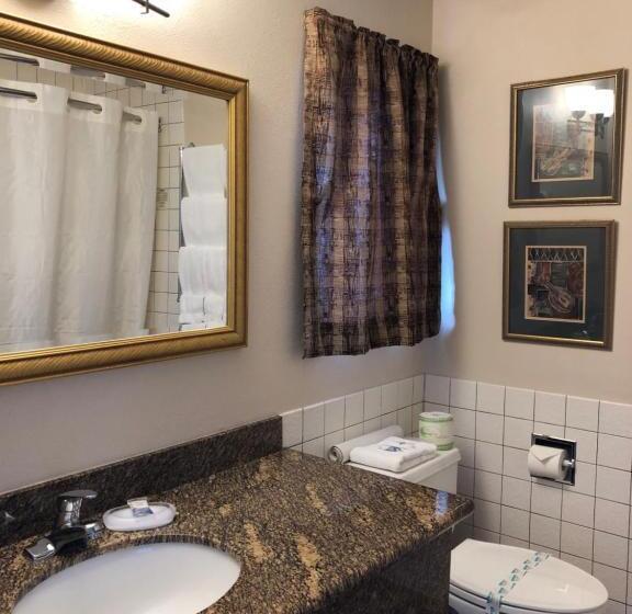 اتاق استاندارد با تخت بزرگ, Port Angeles Inn