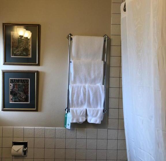 اتاق استاندارد, Port Angeles Inn