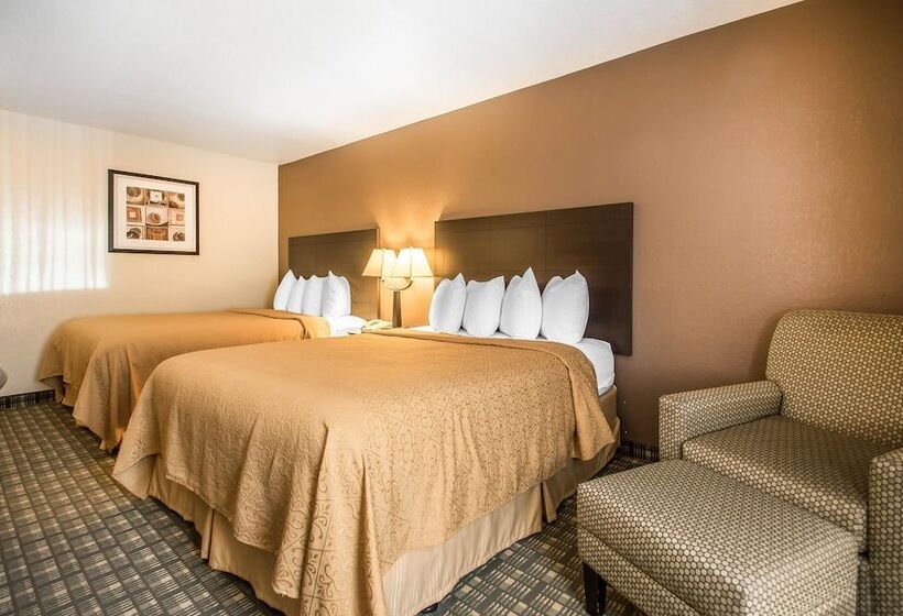 Номер Стандарт 2 Двуспальные Кровати, Quality Inn & Suites Decorah
