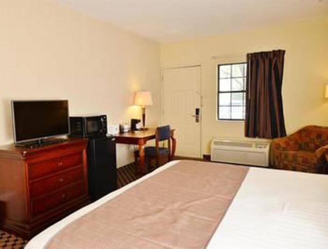 스탠다드 룸 킹사이즈 침대, Americas Best Value Inn Tunica Resort
