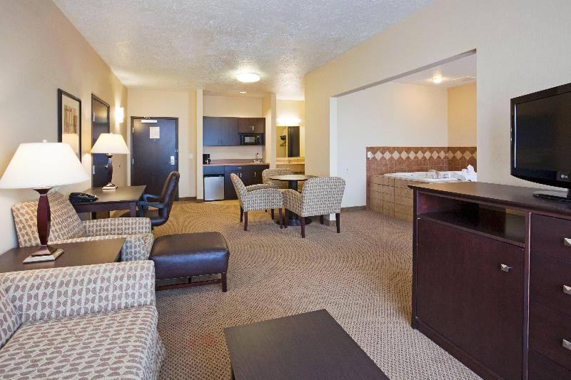 Люкс Кровать Кинг, Holiday Inn Express Hotel & Suites Sioux Falls Brandon, An Ihg