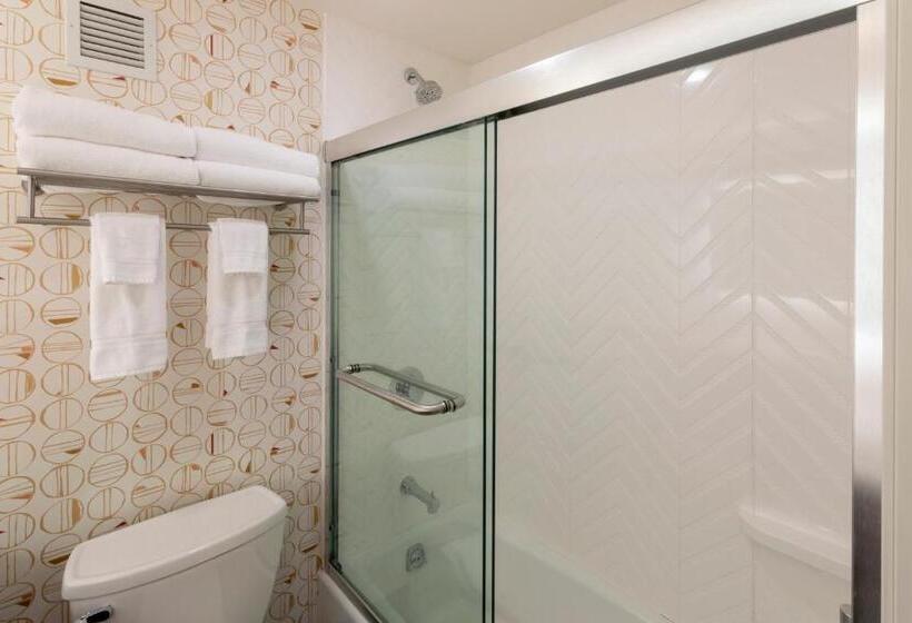 Номер Стандарт, Holiday Inn Marquette, An Ihg