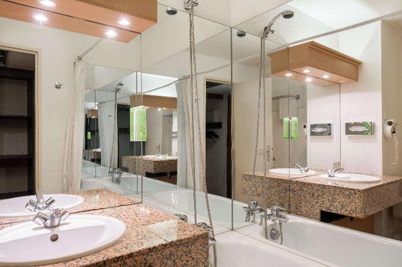 Номер Стандарт Адаптированный для Инвалидов, Holiday Inn South Plainfield Piscataway, An Ihg