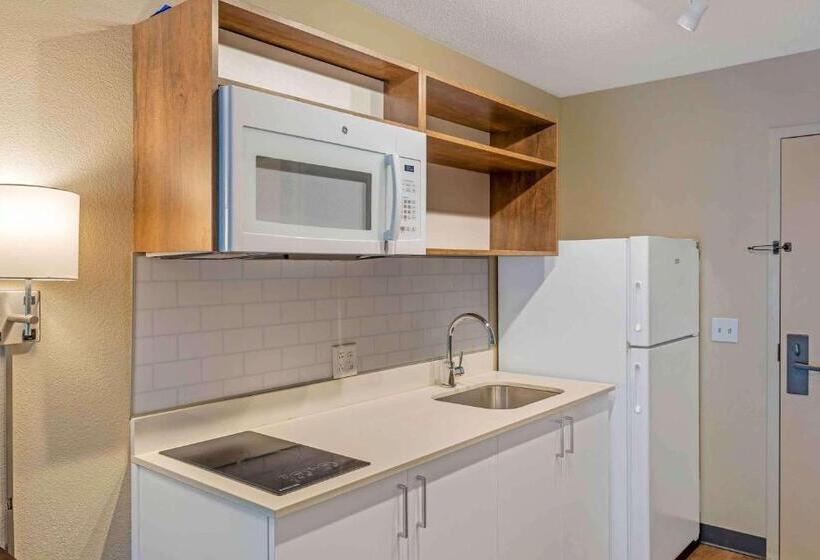 Студия Премиум, Extended Stay America Suites  Boston  Burlington