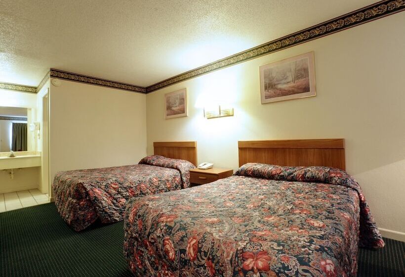 带2个双人床的标准工作室, America S Best Value Inn Athens