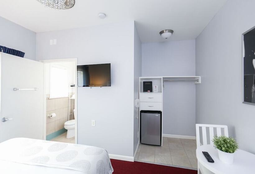 Номер Superior, The Hotel Hollywood