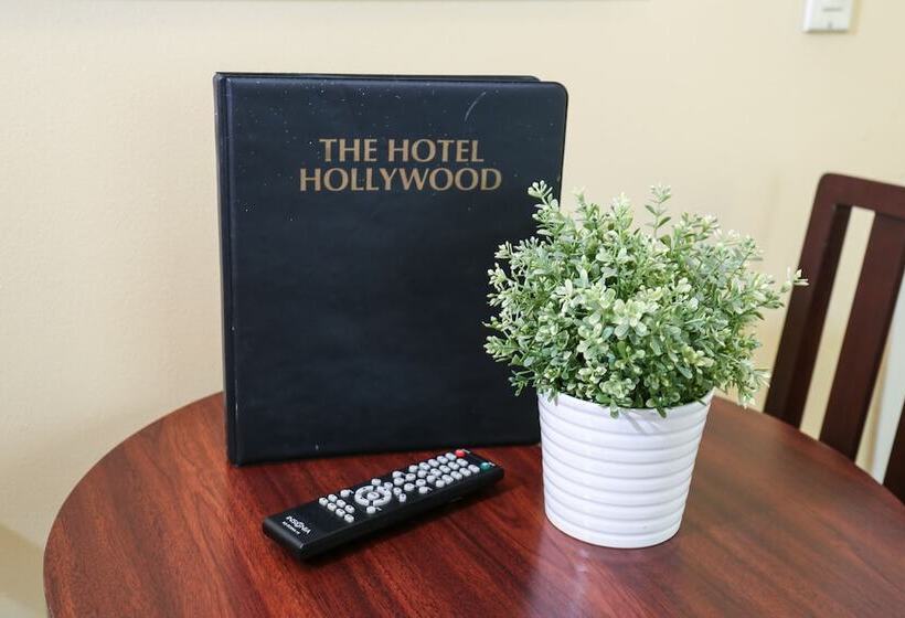 Студия Стандарт, The Hotel Hollywood