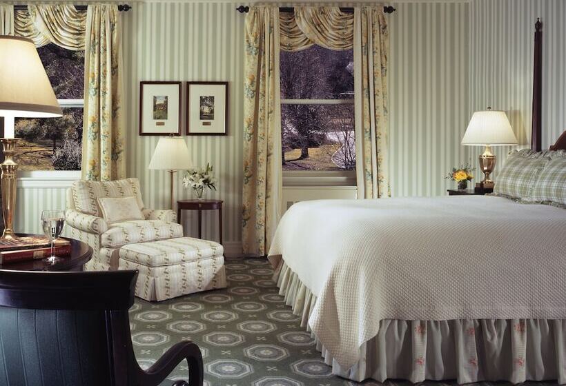 장애인용 디럭스룸, The Omni Homestead Resort & Spa