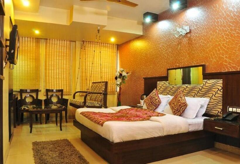 اتاق سوپریور, Shivdev International