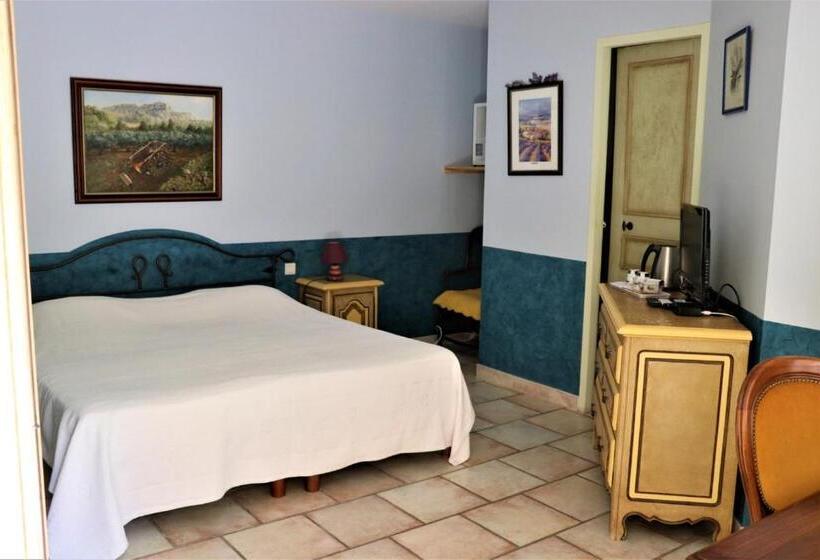 Номер Стандарт, Domaine Les Gendalis
