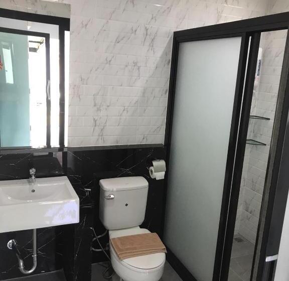 اتاق کلاسیک سه تخته, Fine Times Resort