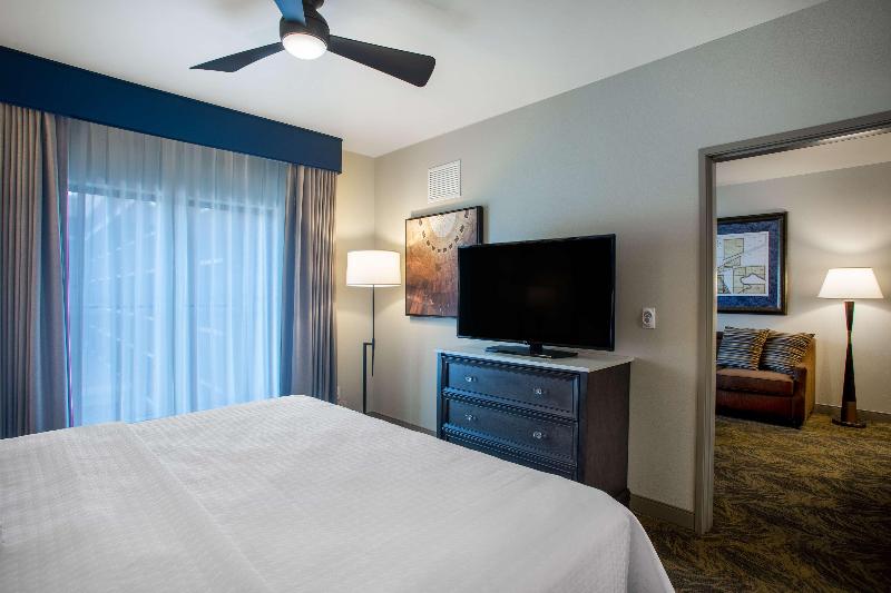 Люкс Кровать Кинг, Homewood Suites By Hilton Salina Downtown