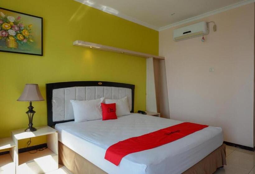 디럭스 룸, Reddoorz Plus Syariah @ Hotel Boulevard Luwuk