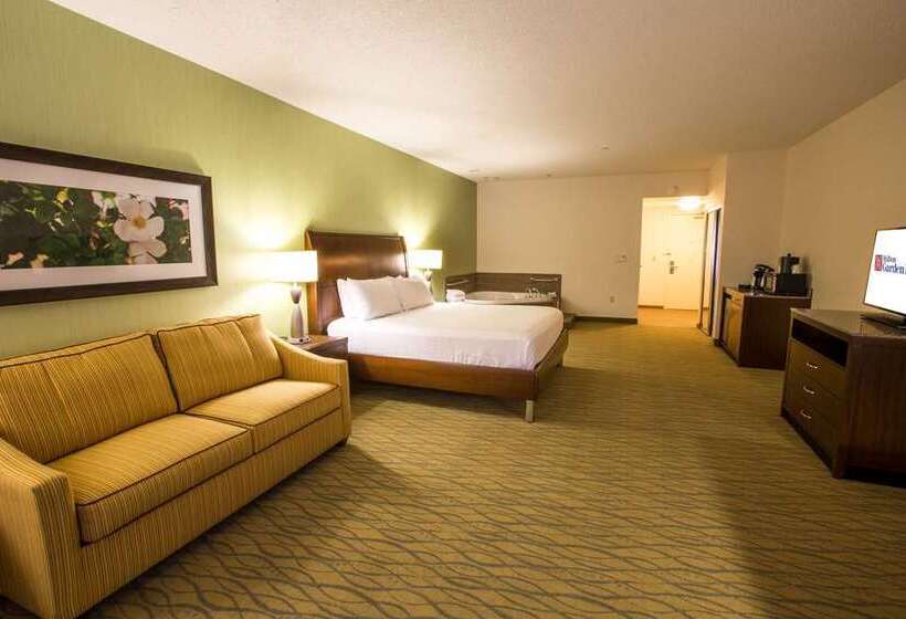 اتاق استاندارد با تخت بزرگ, The Inn At Penn, A Hilton