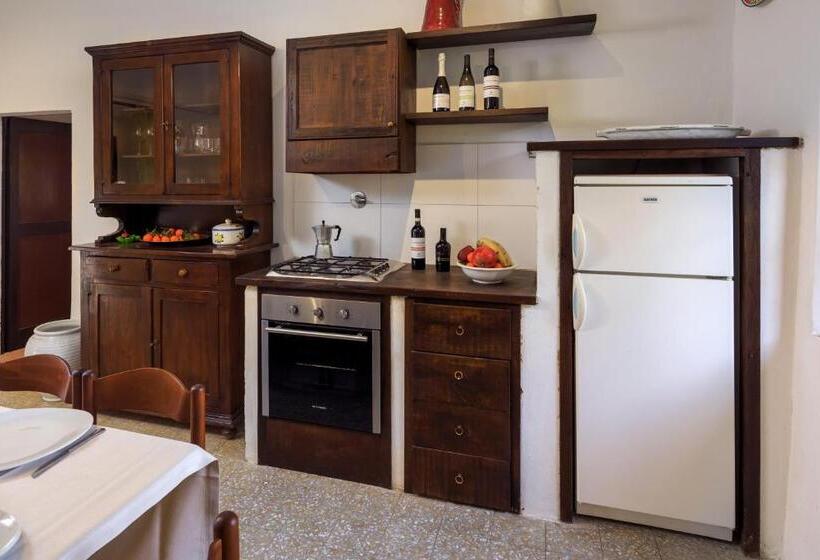 Дом 4 Спальни, Borgo Cortinova Marrocco