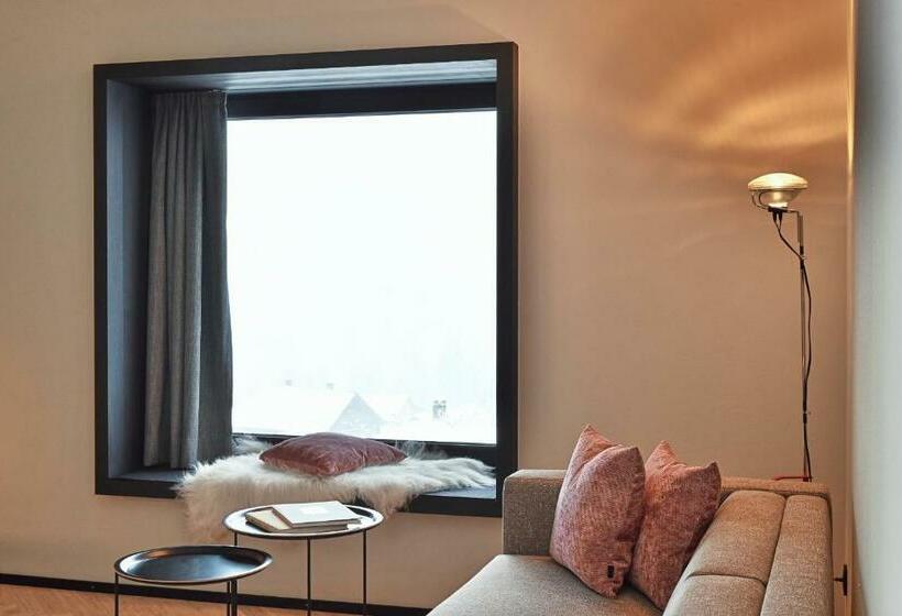 Апартаменты 1 Спальня, Warth52 W52 Apartments