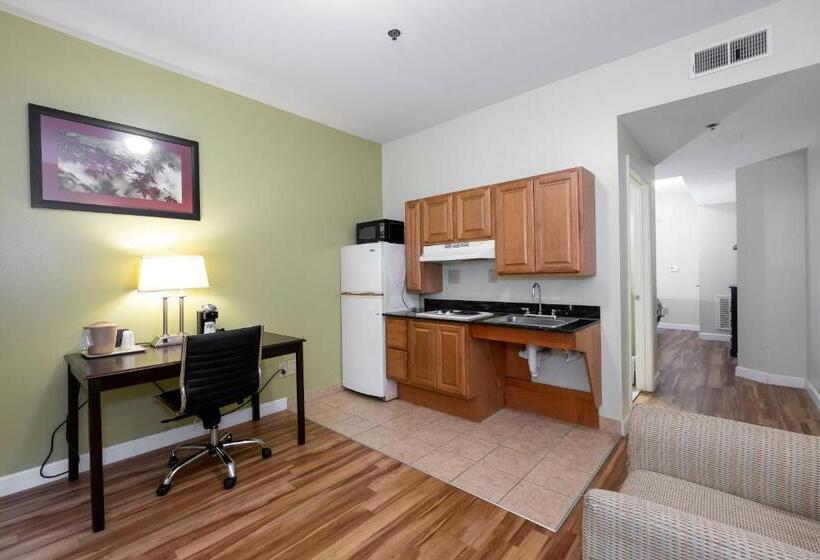 장애인을 위한 스위트, Red Roof Inn & Suites Wilson
