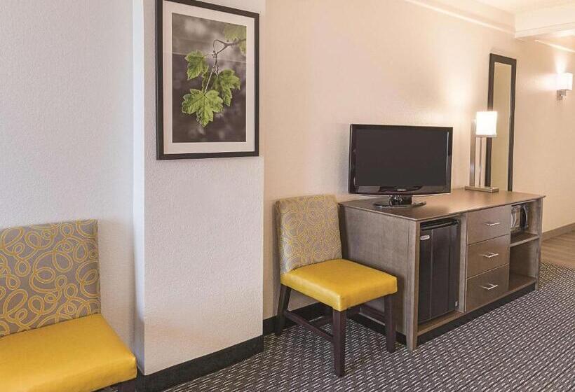 Habitació Quàdruple Deluxe, La Quinta By Wyndham Arlington North 6 Flags Dr